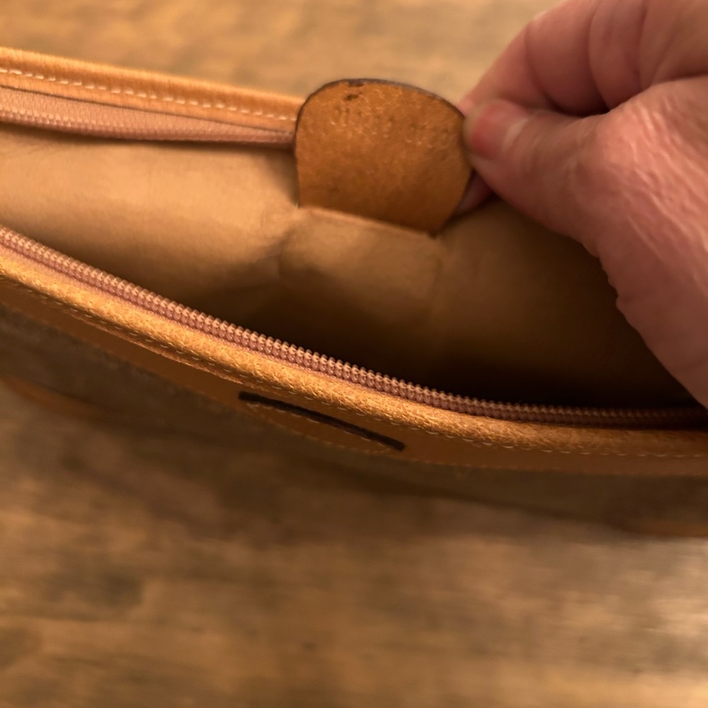 Authentic Vintage Gucci GG Monogram Clutch Bag Tan / Brown - Picture 10 of 15